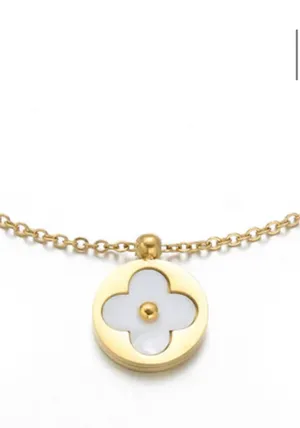 Luxury Clover Bracelet Gold thumbnail 3