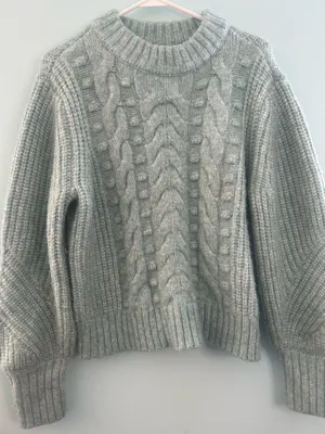 Women’s Sweater   thumbnail 3