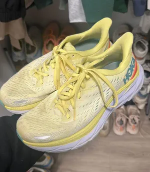 Yellow  Clifton 9 thumbnail 3