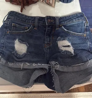 Hollister Jean Shorts thumbnail 1
