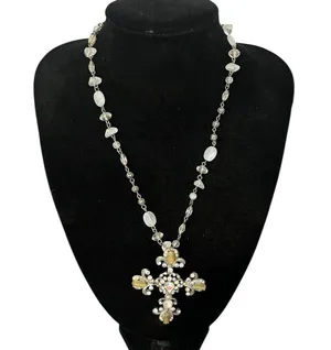 VTG VCLM Ornate Silver Tone Cross Pendant Necklace Rhinestones thumbnail 1