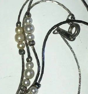 Vintage Silver Tone & Faux Pearl Beaded Dainty Necklace thumbnail 6