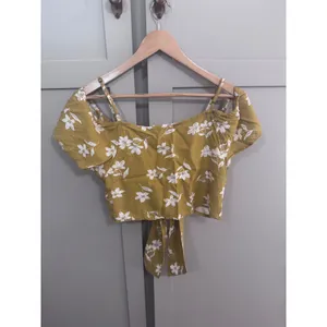 Billabong Mustard Yellow Floral Cold Shoulder Tie‎ Front Crop Top Large Womens thumbnail 4