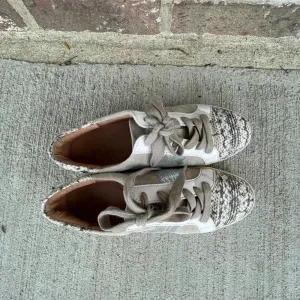 Frye Webster Wave Gray Suede with Snakeskin Print Low-cut Lace- up Sneakers 8.5M thumbnail 2