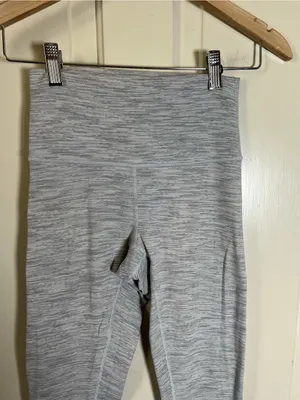 Lululemon Wunder Under Hi-Rise 7/8 Tight 25" Ice Grey Alpine White Size 4 thumbnail 2