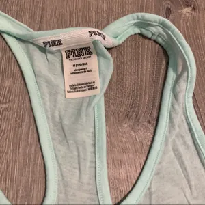 10/$25 PINK Sport Tank Size Medium thumbnail 4