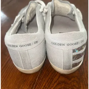 Golden Goose Light Gray Sneakers with Iridescent Star thumbnail 4