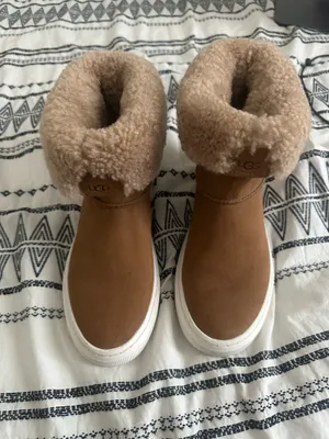 UGG Boots Women’s Classic Short 7 Brown II Chestnut thumbnail 3