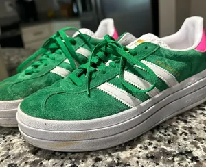 Adidas Women’s Green Suede Campus Platform Sneakers thumbnail 1