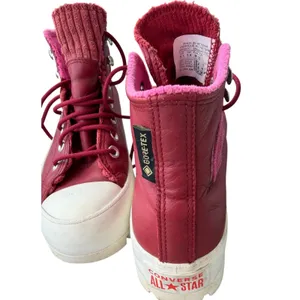 Converse Chuck Taylor All Star RED LUGG Gore-Tex Leather 5.5 WomensD thumbnail 8