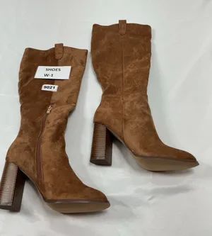 Womans Excellent Knee High Fashion Boots Brown 9 Round Toe 1/4 Zip thumbnail 1