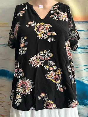 Old Navy Women’s Floral Print V-Neck Women's Top Blouse Black MD thumbnail 1