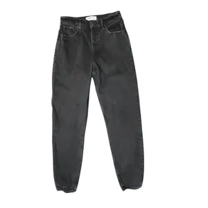 Abercrombie & Fitch High Rise Mom Jeans‎ Washed Black 26/2L 15500912 thumbnail 3