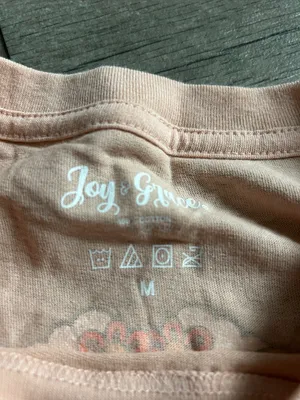 Light Pink Short Sleeve Graphic Tee Size M thumbnail 2