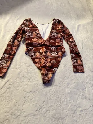 Phax Swim Women's Size Medium Twist Front Long Sleeve One Piece Warm Brown NEW thumbnail 9