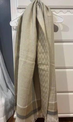 Blanket scarf thumbnail 1