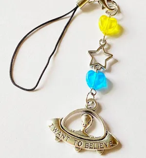 funny funky y2k Kawaii alien phone charm/strap/accessory/bag charm/display👽💙💛 thumbnail 1
