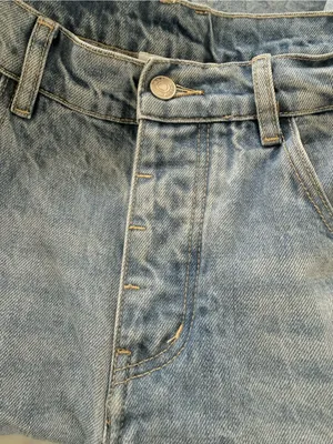 eesome Barrel Horseshoe Denim Jeans Curved Leg in Faded Blue Wash thumbnail 6