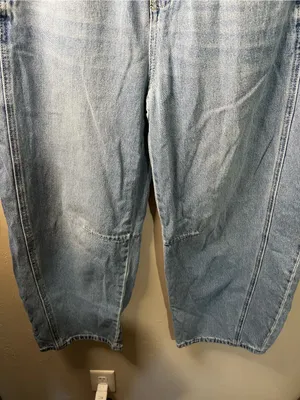 Austin Landing Horseshoe Barrel Wide Leg High Rise Cropped Denim Jeans thumbnail 4