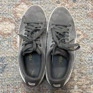 Puma Women's Gray and White Sneakers thumbnail 6