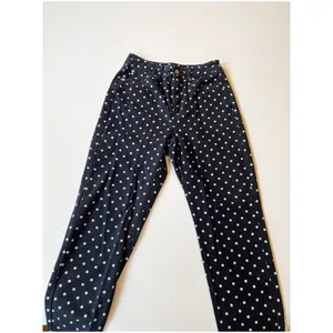 TOPSHOP Moto Mom High Waisted Polka Dot Print Jeans Size 25 EUC thumbnail 2