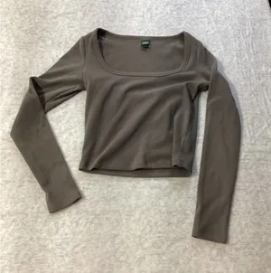 Wild Fable Womens XS Taupe Brown Ribbed Square Neck Long‎ Sleeve Crop Top Shirt thumbnail 1