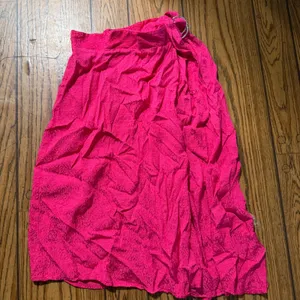 Nine West Faux Wrap Midi Skirt Size L Hot Pink Textured Leopard Jacquard O-Ring thumbnail 1