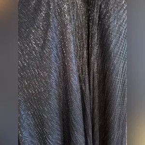 AQUA Formal Metallic Crinkle Halter Gown navy blue Size 0 NWOT thumbnail 6