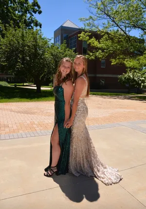 Dear Emilia A New Glow Maxi Dress Green thumbnail 4