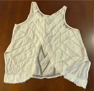 Free People ladies tank top is a size TP/XS. thumbnail 6