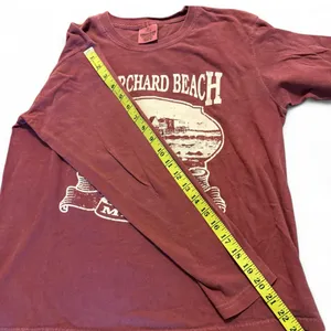 Burgundy long sleeve Old Orchard Beach Maine shirt Size Medium thumbnail 3
