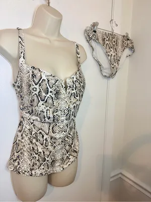 Soma Snake Print Tankini Bathing suit Size Large V Wire Plunge thumbnail 3