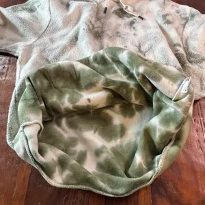 Feat Blanket Hoodie Sage Green‎ Tie Dye Fleece Sweatshirt Womens Medium thumbnail 12