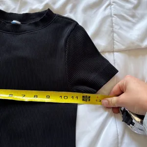 Old Navy Womens Seamless Rib-Knit Short Sleeve T-Shirt Black Crew Neck Small thumbnail 3
