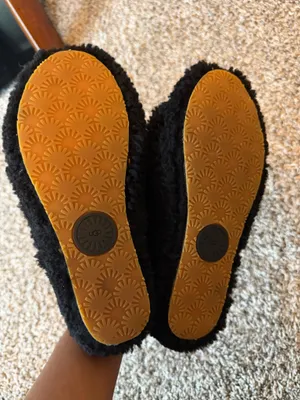 UGG black Fluff Yeah flatform slippers Sz 7 thumbnail 3