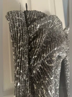 Zara Metallic Silver Twist-Front Long-Sleeve Crop Top thumbnail 5