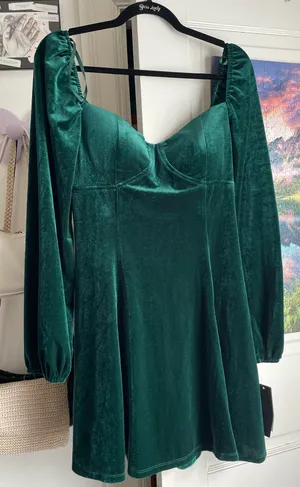 velvet green long sleeve dress thumbnail 1
