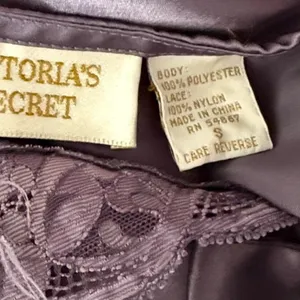 Vintage Victoria’s Secret Satin Blouse thumbnail 5