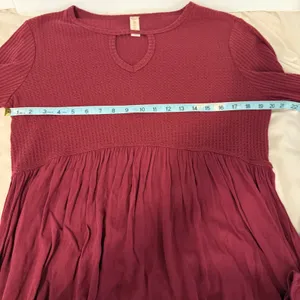 Altard State Long Sleeve Burgundy Waffle‎ Knit Top Size Large thumbnail 8