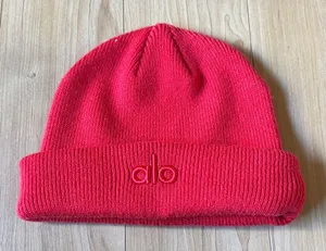 ALO Yoga Red Beanie thumbnail 1