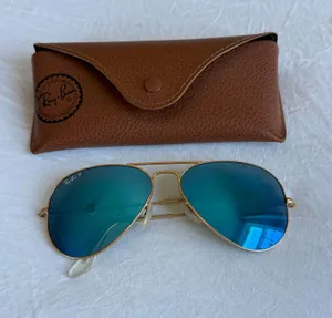 Ray-Ban Aviator Sunglasses thumbnail 1
