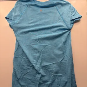 Lululemon Swiftly Tech Short Sleeve thumbnail 2
