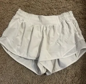 Lululemon Shorts thumbnail 1