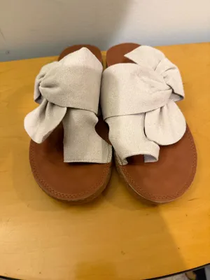Women’s Tan Slide Sandals with Cream Knot thumbnail 3
