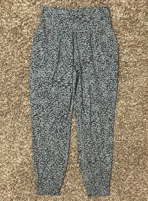 Athleta Salutation Jogger Printed Medium Blue thumbnail 1