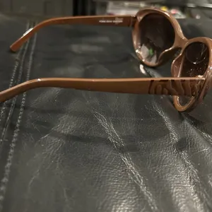 Steve Madden Chic Brown Sunglasses thumbnail 2
