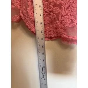 Unbranded Lace Mesh Top Womens M Pink Excellent Floral Sheer Boho Scoop Neck thumbnail 3