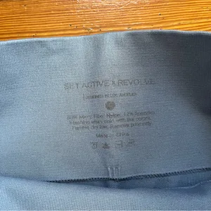 SET Active x Revolve Leggings in Lavendar thumbnail 4