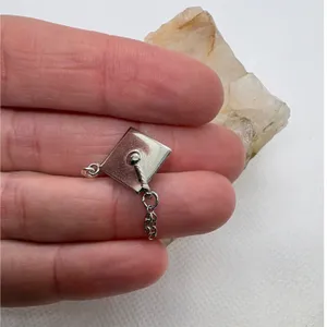 Vintage‎ Wells Sterling Silver Graduation Cap Mortarboard Tassel Charm 1.69g thumbnail 4