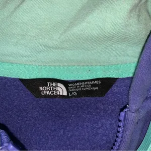 North face womens jacket thumbnail 2